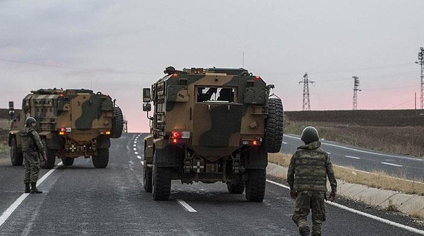 Son Dakika: Siirt'te askeri aracın geçişi sırasında patlama!