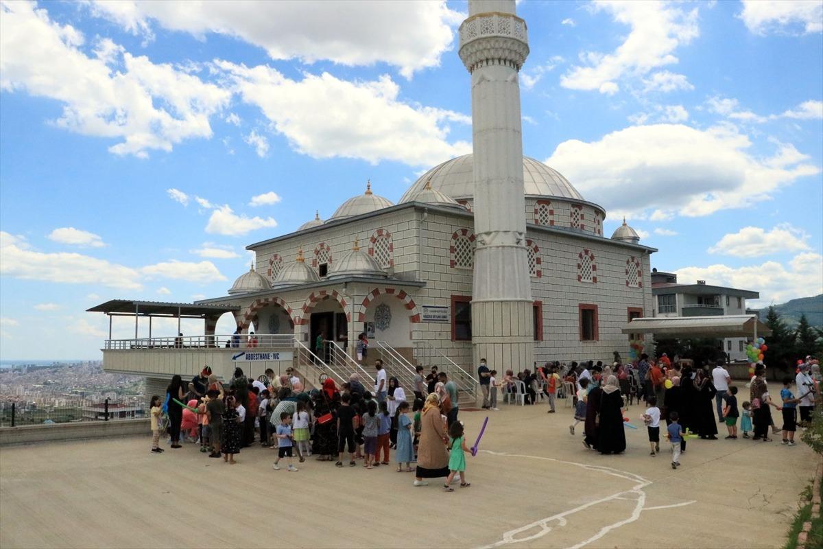 Samsun'da cami ve kurslar &ccedil;ocuk sesleriyle şenlendi