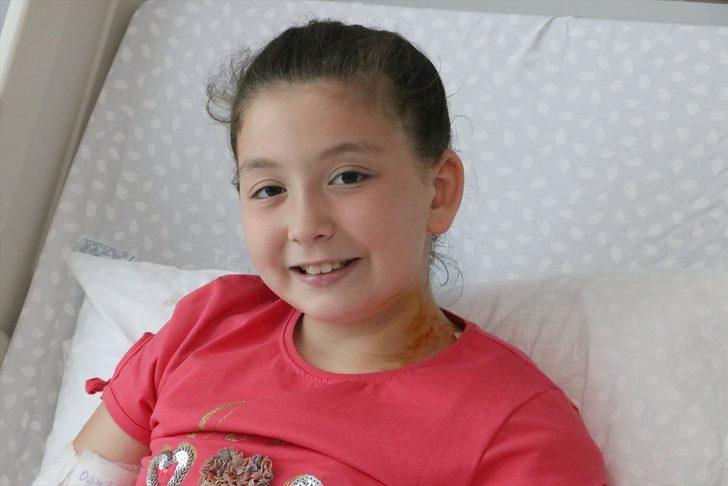 Cumhurbaşkanı Erdoğan'ın ziyaret ettiği küçük Elanur, yaşadığı mutluluğu anlattı: G2