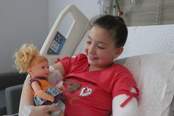 Cumhurbaşkanı Erdoğan'ın ziyaret ettiği küçük Elanur, yaşadığı mutluluğu anlattı: G3