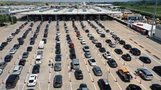Sıla yolculuğu devam ediyor! Kapıkule gümrük sahasında gurbetçi yoğunluğu