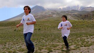 Parkuru karıştırınca 800 metre yerine 12 kilometre koştular