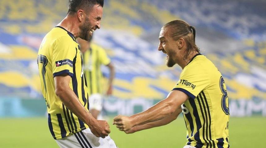 Fenerbahçe'de Gökhan Gönül ile yollar ayrılıyor