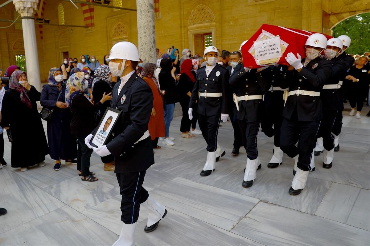 Şehit polis memurunun cenazesi Edirne'de toprağa verildi