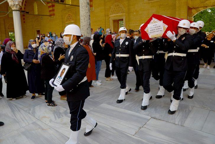 Şehit polis memurunun cenazesi Edirne'de toprağa verildi G1