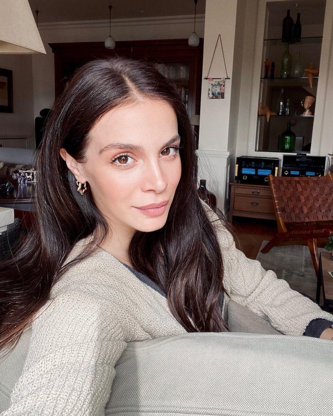 Karla isminin anlamı nedir? Karla ne demek?