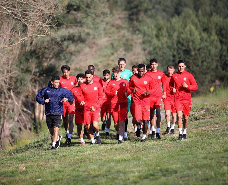 Sivasspor, yeni sezon hazırlıklarını sürdürüyor G3