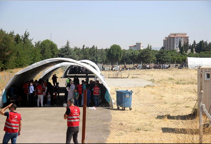 Suriyeliler akın akın ülkelerine gidiyor G1