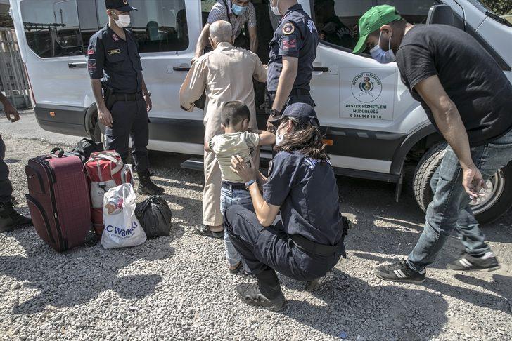 Cilvegözü Sınır Kapısı'ndan Kurban Bayramı öncesi Suriye'ye geçişler başladı G1