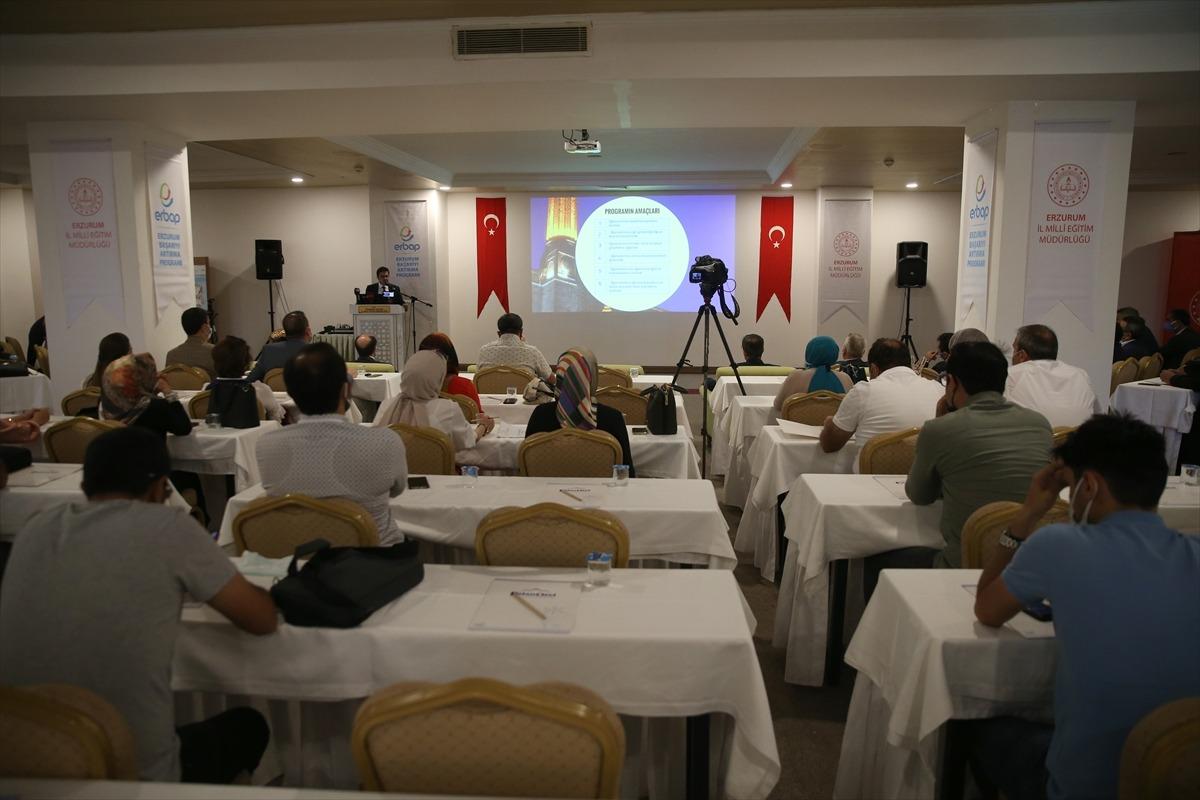 Erzurum'un eğitim ve &ouml;ğretimdeki başarısı ERBAP programı ile artıyor