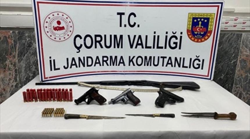 Çorum'da silah kaçakçılığı yaptığı ileri sürülen zanlı gözaltına alındı