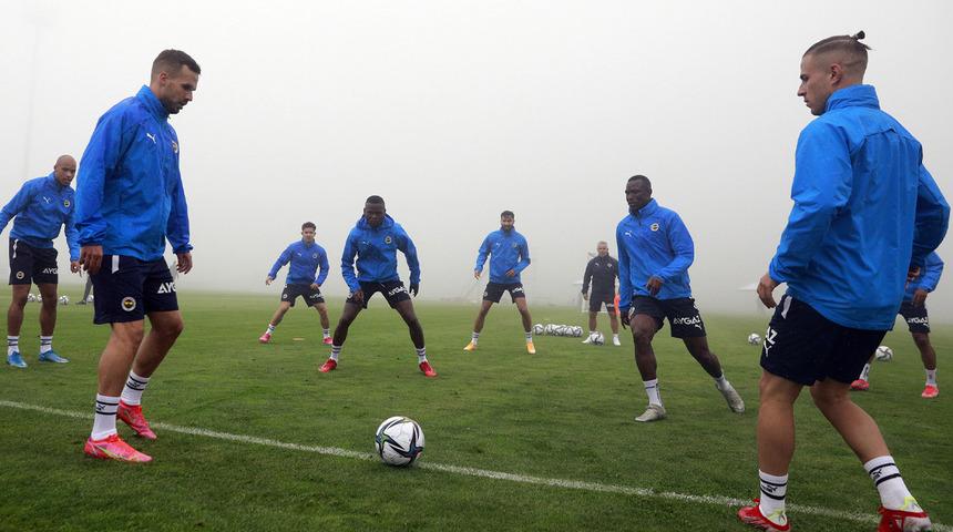 Fenerbahçe akşam idmanıyla günü tamamladı