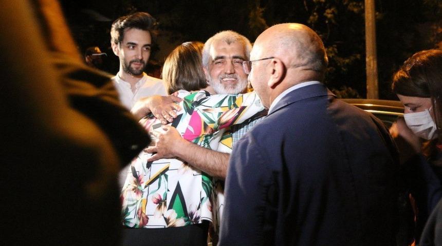 &Ouml;mer Faruk Gergerlioğlu tahliyenin ardından konuştu: "&Ccedil;ıkmamız partimize yapılan saldırıların biteceğinin işaretidir"