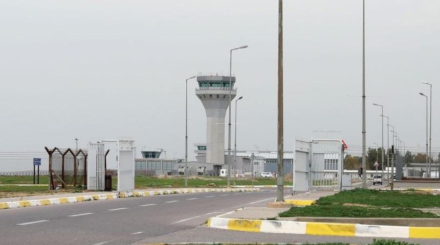 Irak'da ABD askerlerinin bulunduğu Erbil Havaalanı'na f&uuml;zeli saldırı
