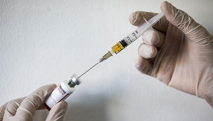 Aşı olmayıp virüs bulaştırana hapis cezası gelir mi? Dikkat çeken iddia
