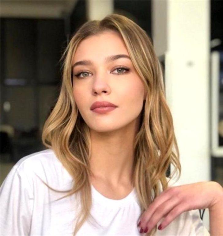 Öz babasının istismarına uğrayan oyuncu Melisa Döngel'den kan donduran açıklama! "Anneme söyledim, bana inanmadı" G1