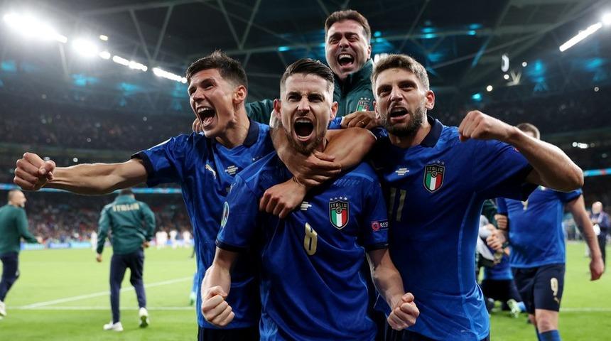 EURO 2020 yarı finali İtalya basınında: Finali İspanya hak etti ama 'Tanrı İtalyan'
