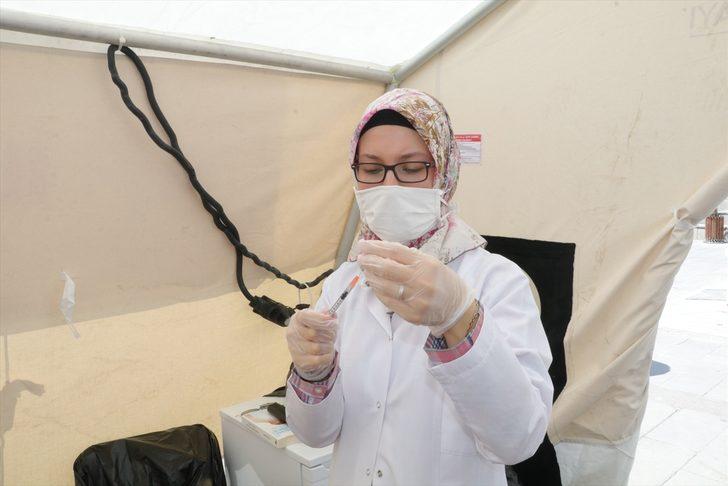 Yozgat'ta 178 bin kişiye ilk doz, yaklaşık 100 bin kişiye de 2. doz Kovid-19 aşısı uygulandı G3