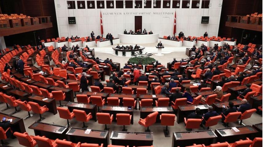 Bah&ccedil;eli'nin 'dokunulmazlıklar kaldırılsın' &ccedil;ağrısı iktidar ve muhalefet partilerinde nasıl karşılık buldu?