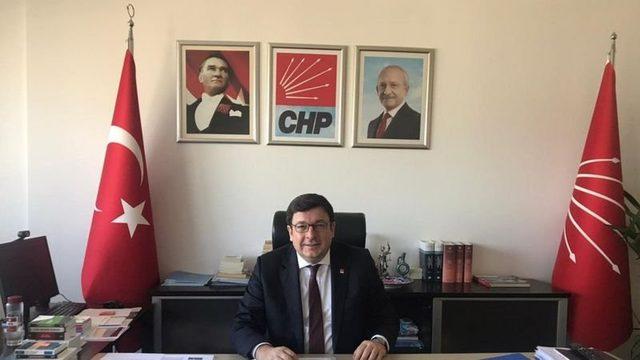 CHP Genel Başkan Yardımcısı Muharrem Erkek, dokunulmazlıkların gündeme alınması için öncelikle yargı bağımsızlığının sağlanması gerektiğini söylüyor.