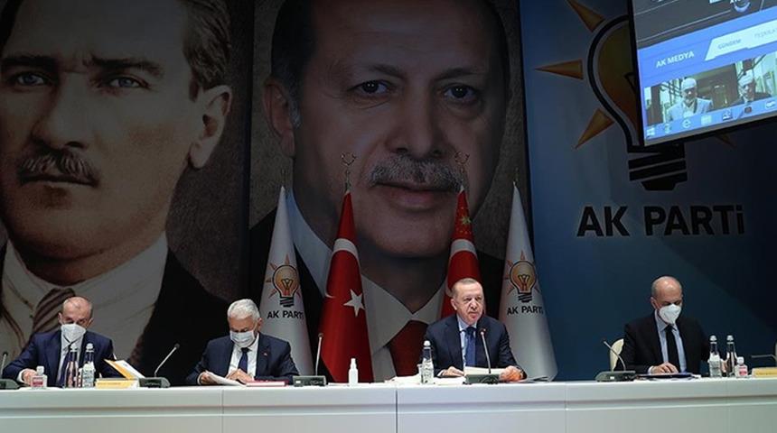 AK Parti'de kritik MKYK toplantısı başladı