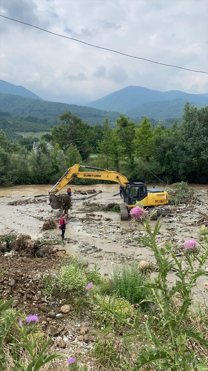 Sakarya'da selde kaybolan 78 yaşındaki kişinin cesedine ulaşıldı G5