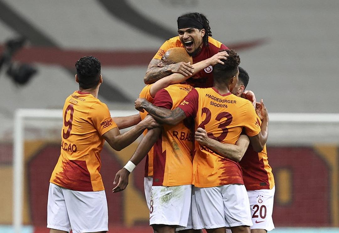 Galatasaray'dan bir transfer daha! Teklife evet dedi