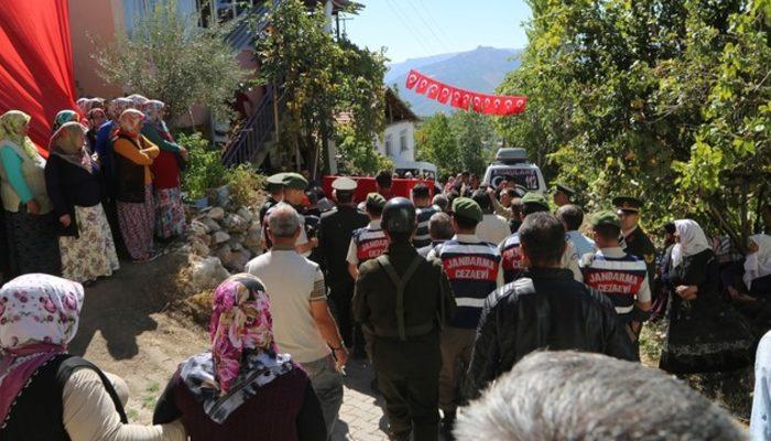 Şehit Jandarma Uzman Onbaşı Mehmet Kızılca’nın cenazesinde gözyaşları sel oldu