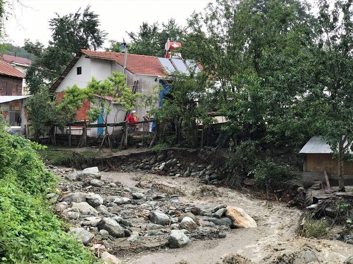 Sakarya'da selde kaybolan 78 yaşındaki kişinin cesedine ulaşıldı G3