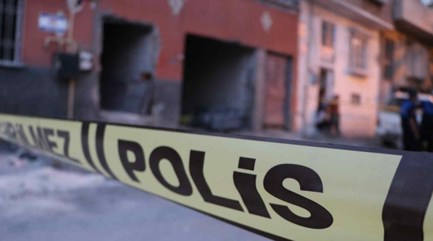 Gaziantep'te müstakil evin tavanı çöktü: 1 ölü, 2 yaralı