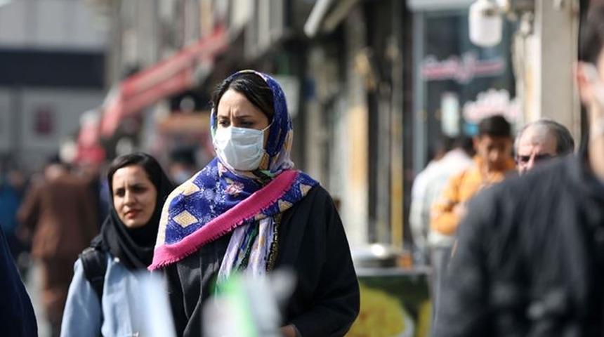 İranlılar, Kovid-19 aşısı olmak i&ccedil;in Ermenistan'a gidiyor