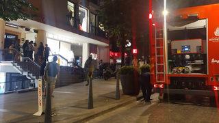 Nişantaşı’nda 7 katlı binanın en üst katında yangın paniği