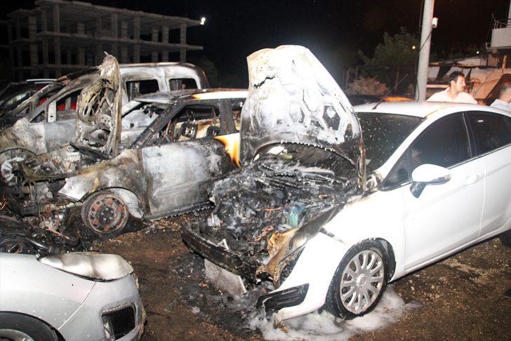 Mersin'de otellerin ortak kullandığı otoparkta çıkan yangında 12 araç hasar gördü G5