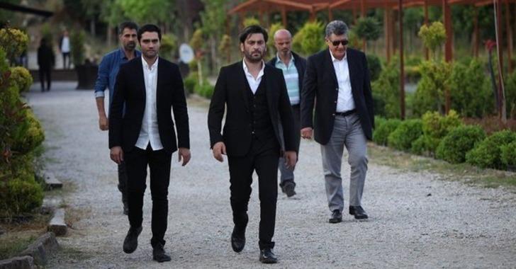 İlyas Çakırbeyli EDHO'dan ayrılıyor mu? İzleyicileri üzen gelişme! İlyas Çakırbeyli'yi canlandıran Ozan Akbaba EDHO'dan neden ayrılıyor? G3