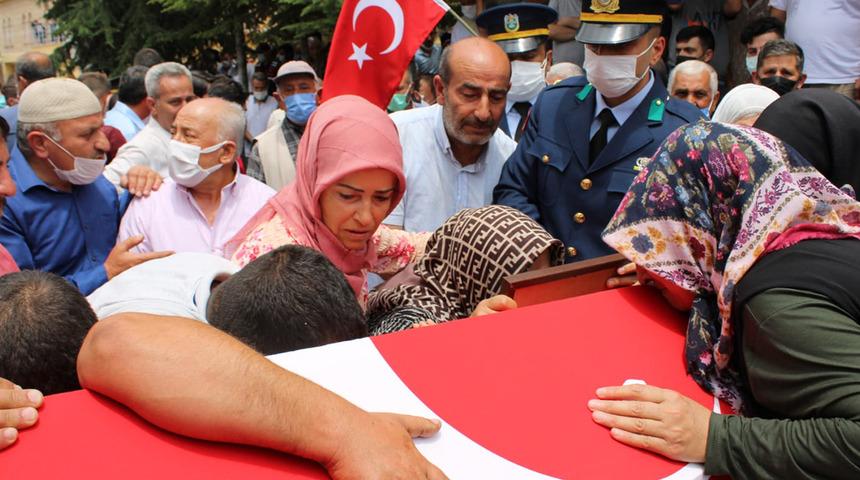 Şehit Piyade Astsubay Çavuş Cihan Çiftçibaşı son yolculuğuna uğurlandı