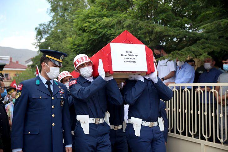Şehit Piyade Astsubay Cihan Çifcibaşı, Nevşehir'de son yolculuğuna uğurlandı G4