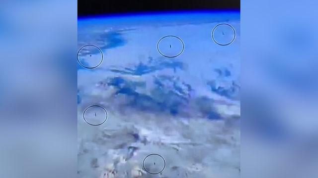Sosyal medya bunu konuşuyor! NASA'nın canlı yayınında UFO paniği
