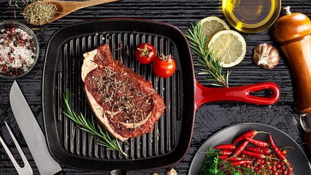 En sağlıklı ve lezzetli ızgaraları yapmanızı sağlayacak döküm ızgara tava çeşitleri