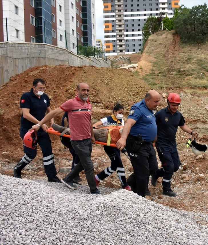 Kırıkkale'de göçük altında kalan işçi kurtarıldı G4