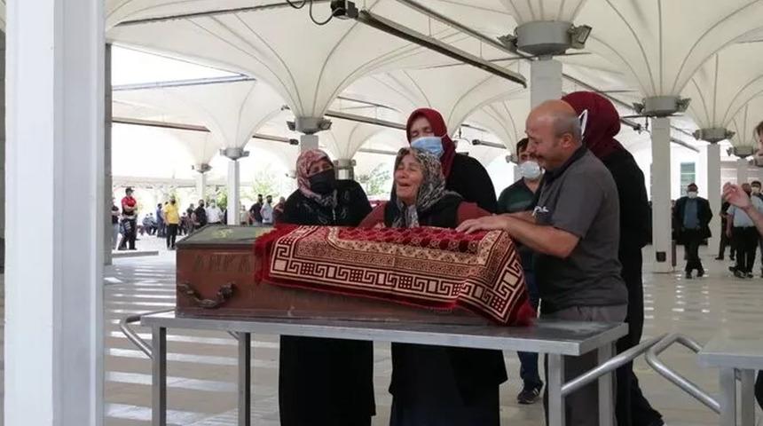 Türkiye'yi dehşete düşüren anneanne konuştu: Torunlarımı kızım vurdu