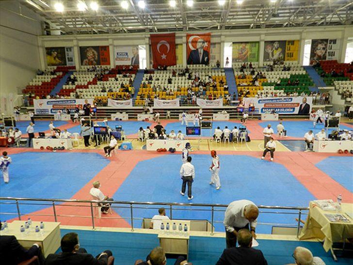 Zekeriya Tutar Yıldızlar Türkiye Tekvando Şampiyonası'nın açılış töreni yapıldı G1