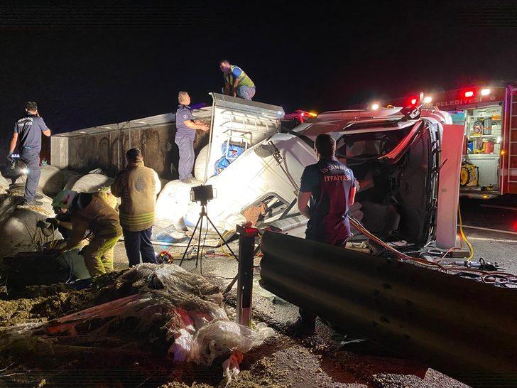 Kuzey Marmara Otoyolu’nda tır devrildi: 2 ölü G1