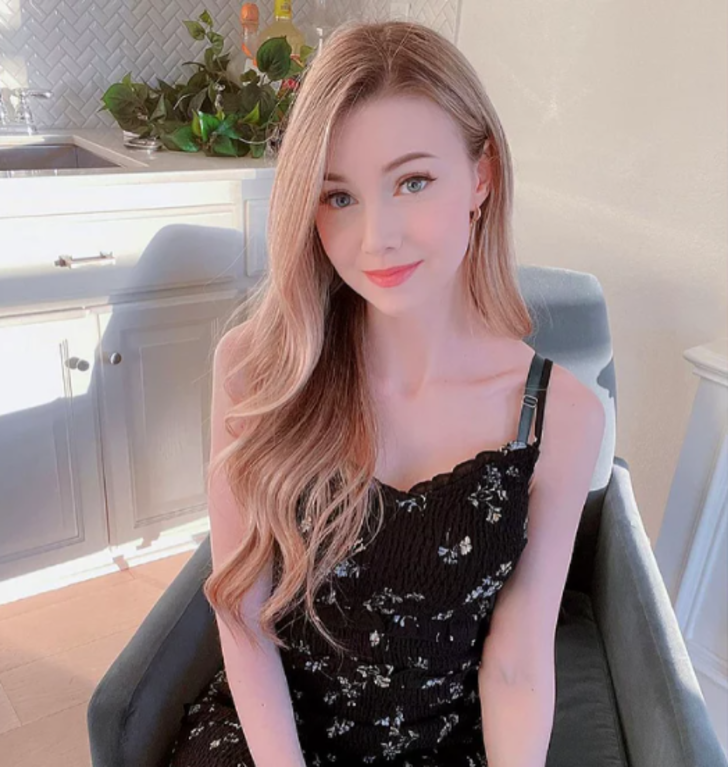 Yayınlarını izlemekten kendinizi alamayacağınız 10 kadın Twitch yayıncısı G3