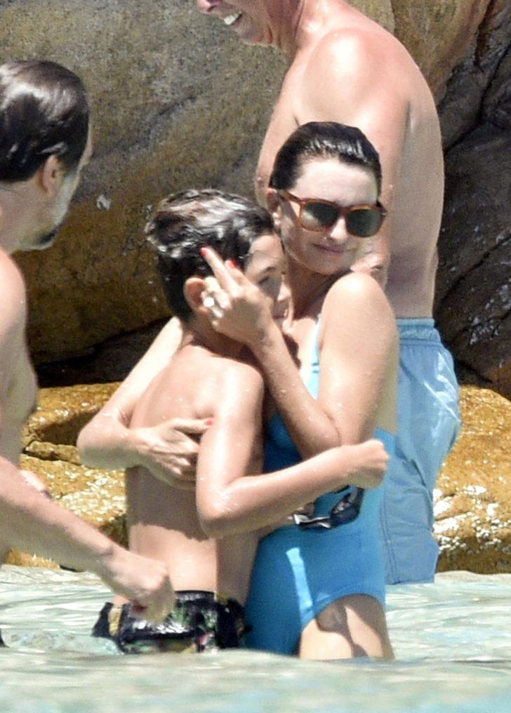 Penelope Cruz ve Javier Bardem'in aile tatili G4