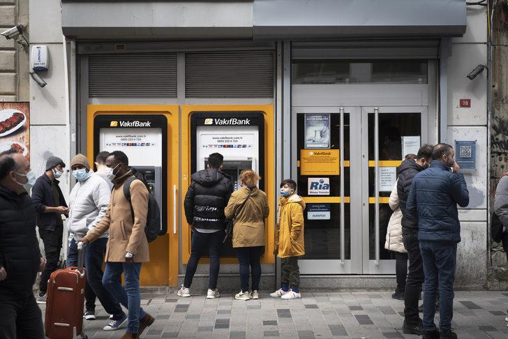 Çalışana SMS ile düşük faizli kredi fırsatı! 3 ay geri ödeme yok! G1