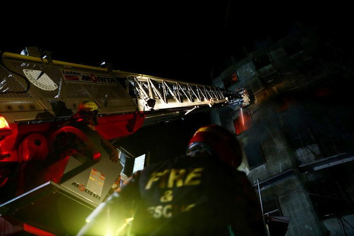 Son Dakika: Bangladeş'te fabrika yangını! Onlarca ölü var G2