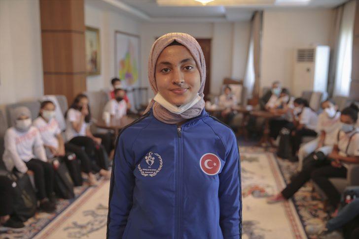 Türkiye'nin konuştuğu genç hentbolcu Merve Akpınar ve arkadaşları spor salonuna kavuşacak G5