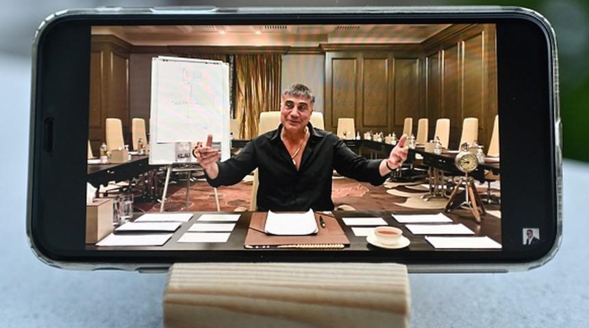 Economist, Sedat Peker'in videolarını haberleştirdi: Hem Erdoğan'ın imajı hem de T&uuml;rkiye'nin ekonomisi darbe alıyor