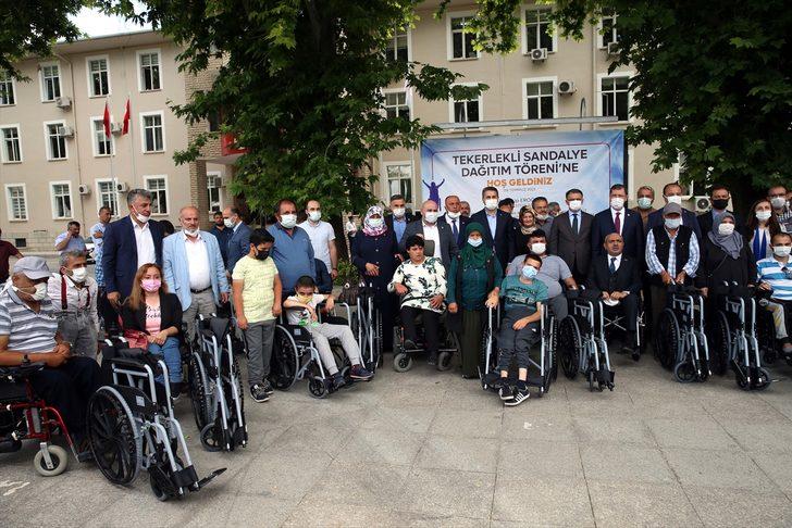 Tokat'ta düzenlenen törenle engellilere 250 tekerlekli sandalye dağıtıldı G4