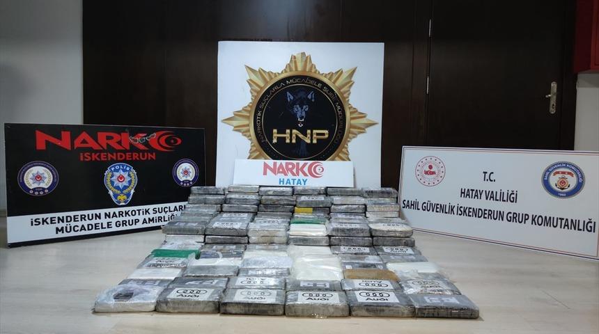 İskenderun Körfezi'nde kargo gemisinde 176,6 kilogram kokain ele geçirildi